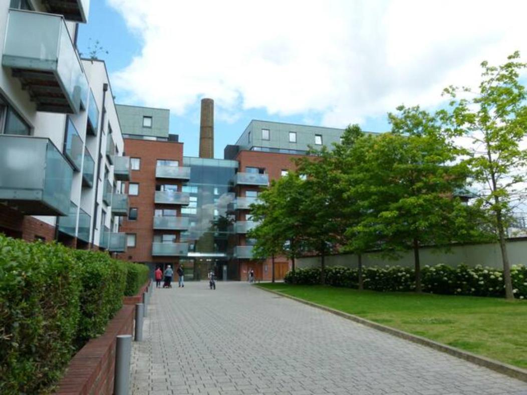 Bright & Spacious Double Bedroom With Ensuite And Concierge! Paid Parking Available London Exterior foto